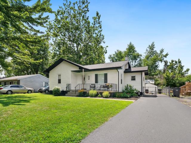 House for sale in Syracuse, Indiana