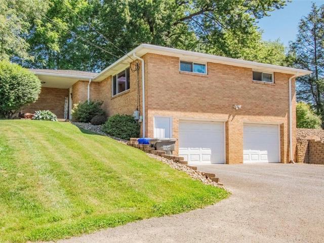 House for sale in Cabot, Pennsylvania