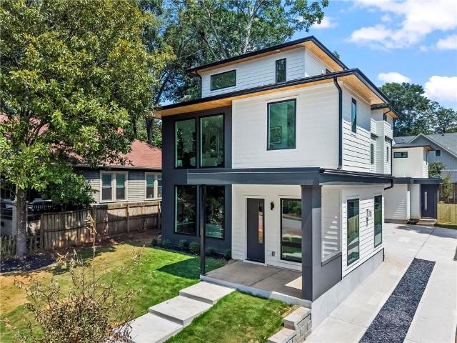 Townhouse for sale in Edgewood, Atlanta