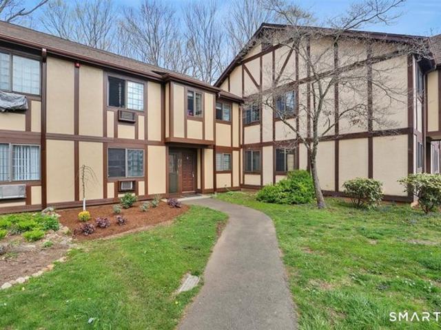 Condo for sale in Milford, Connecticut