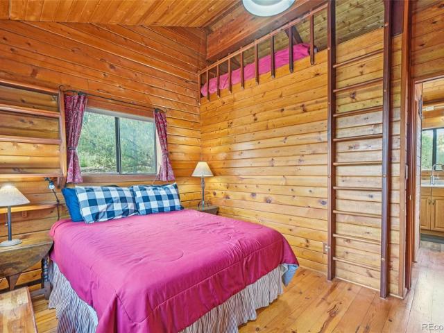 House for sale in Como, Park County