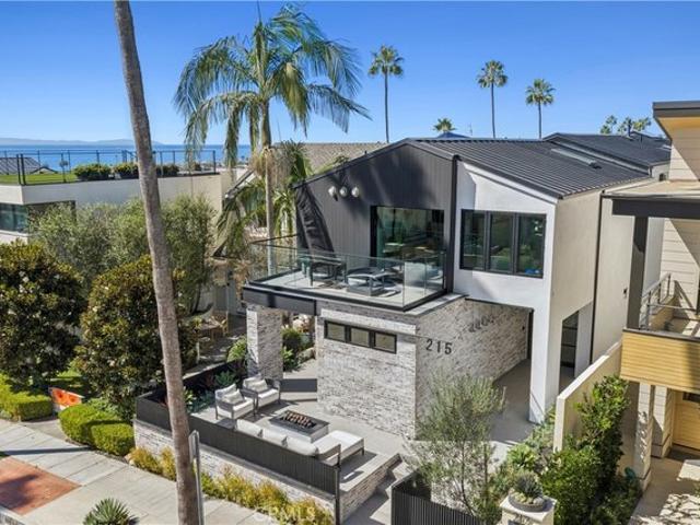 House for sale in Corona del Mar, Newport Beach