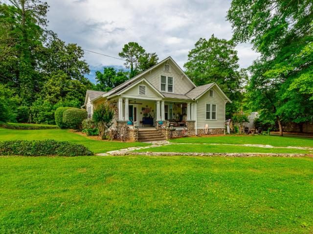 House for sale in Chickamauga, Georgia