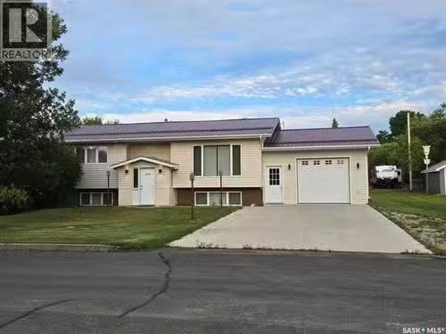 House for sale in Stoughton, Saskatchewan