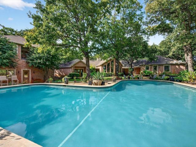 House for sale in Pottsboro, Texas