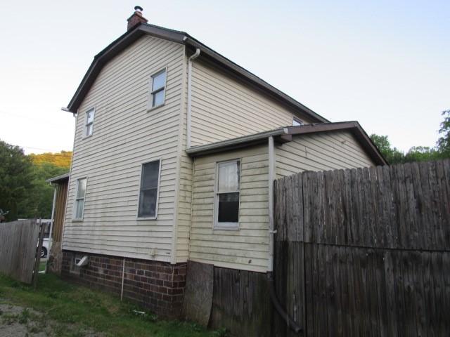 House for sale in Indian Head, Pennsylvania