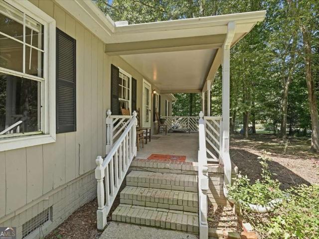 House for sale in Maysville, Georgia