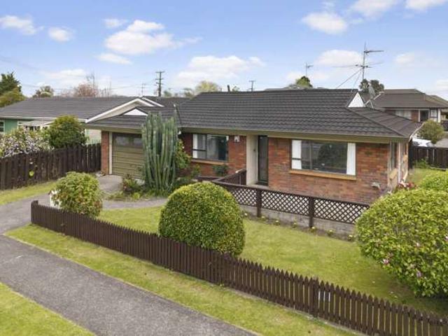 House for sale in Papakura