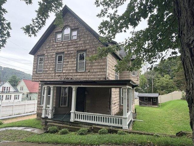House for sale in Oil City, Venango County