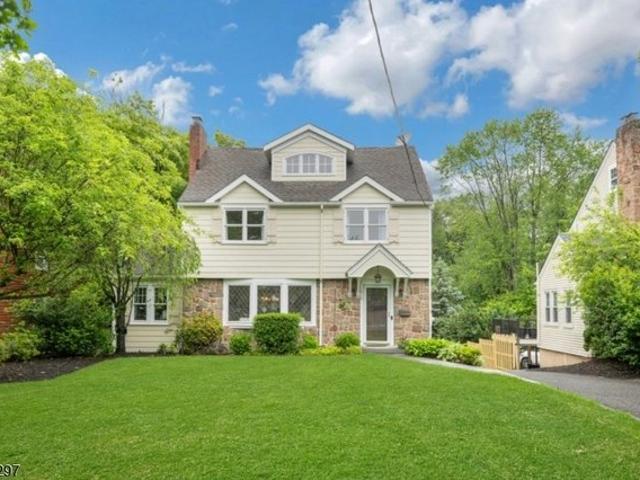House for sale in Summit, New Jersey