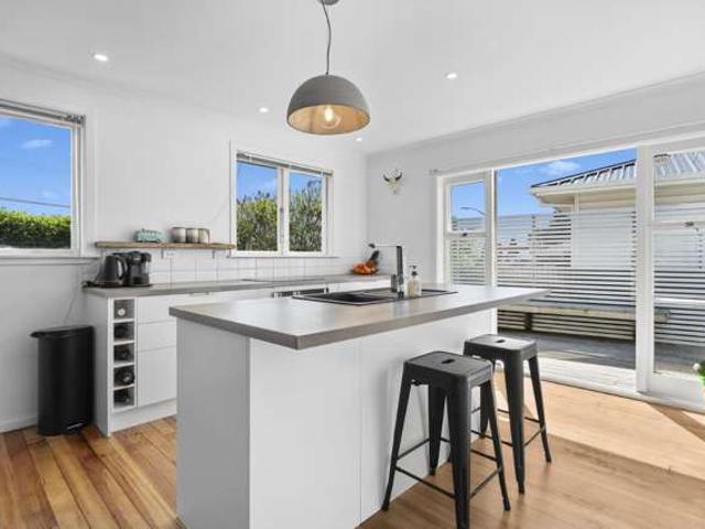 House for sale in Merrilands, New Plymouth