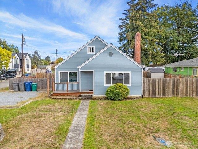 House for sale in Pacific, King County
