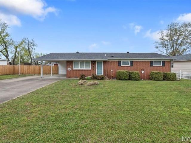 House for sale in Sikeston, Missouri
