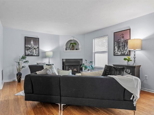 Townhouse for sale in Carnegie