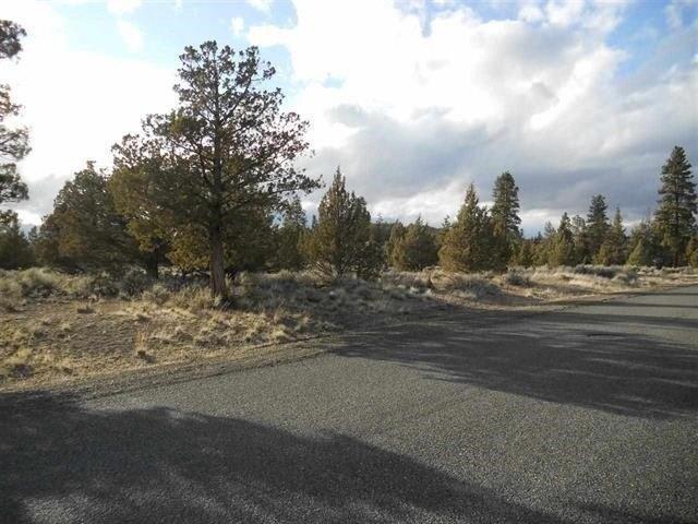 Land for sale in Weed, California