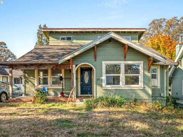 House for sale in Saint Helens, Columbia County