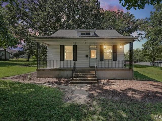 House for sale in Lebanon, Illinois