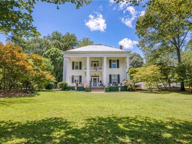 House for sale in Lafayette, Alabama