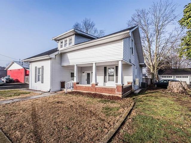 House for sale in Oakland, Kentucky