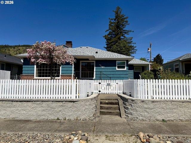 House for sale in Oregonia