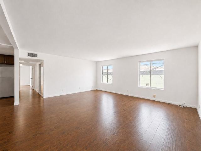 Apartment for rent in Los Feliz Neighborhood Council District, Los Angeles
