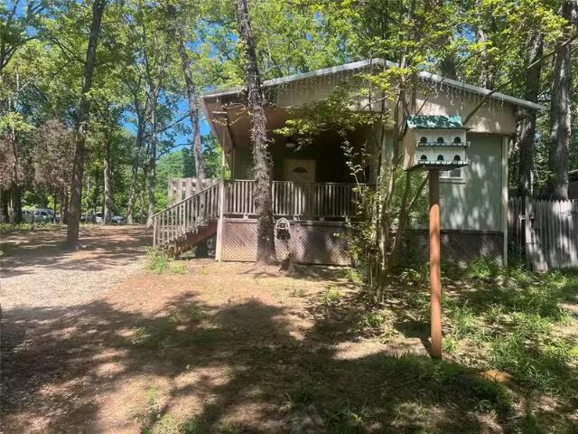 House for sale in Mabank