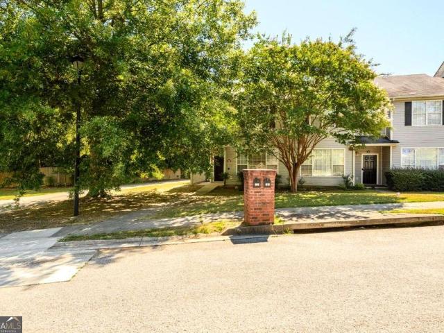 Townhouse for sale in Conyers