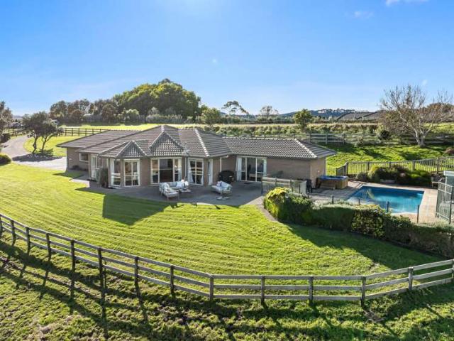 House for sale in Kaukapakapa