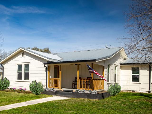 House for sale in Schulenburg, Texas