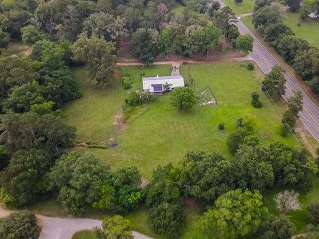 House for sale in Shelby, Texas