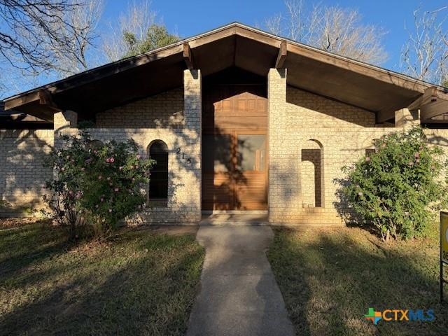 House for sale in Yoakum, Texas