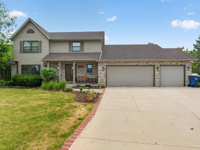 House for sale in Newburg, Wisconsin