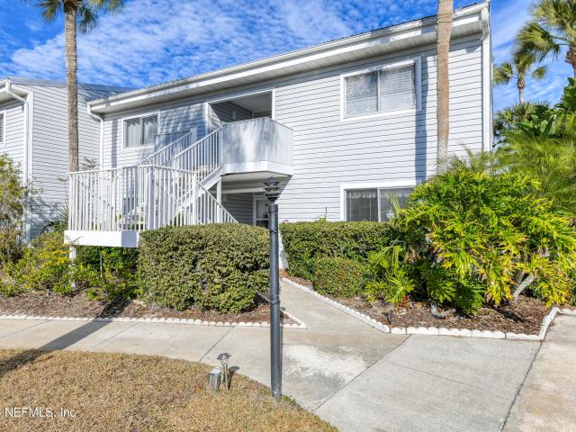 Property for sale in Satsuma, Florida