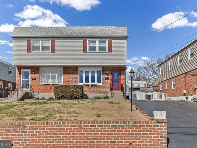 Townhouse for sale in Delco, Pennsylvania