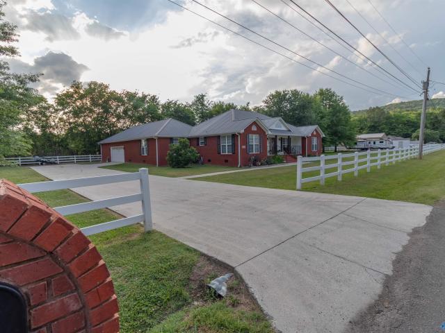 House for sale in Woodville, Alabama