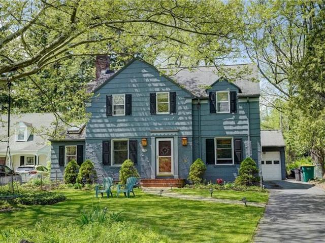 House for sale in Oak Hill, New York