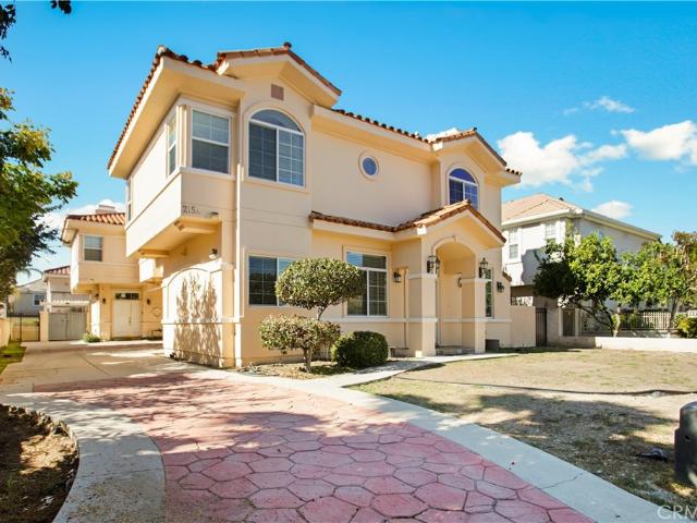 Townhouse for sale in Monrovia, California