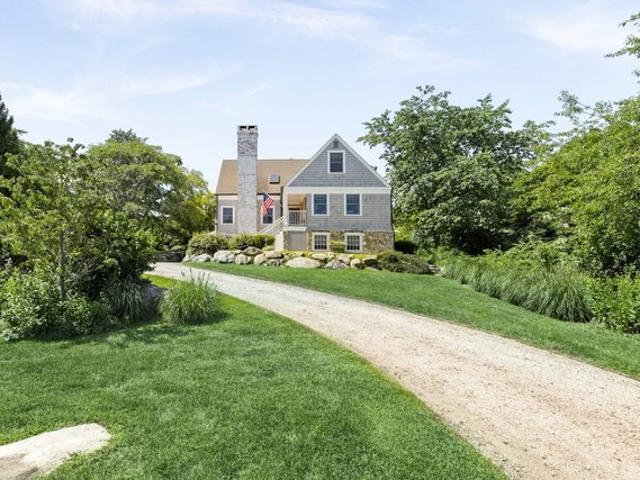 House for sale in Wainscott, New York