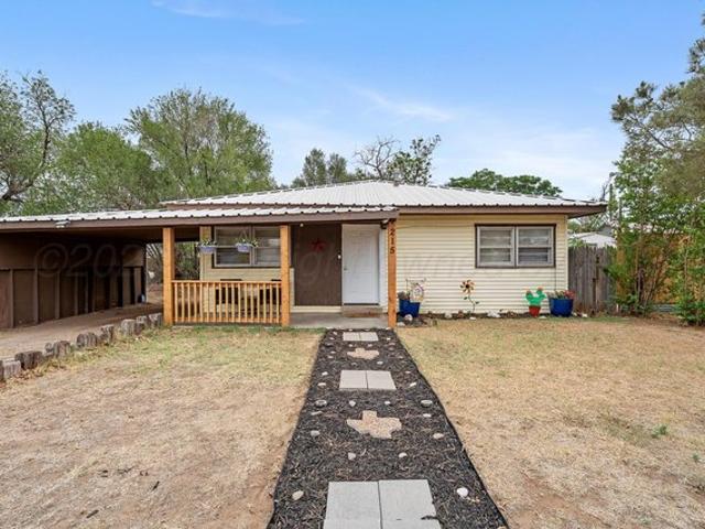 House for sale in Clarendon, Texas