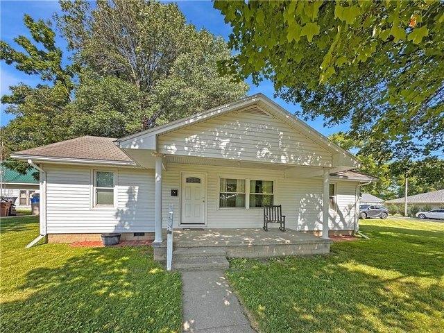 House for sale in Douglas, Illinois