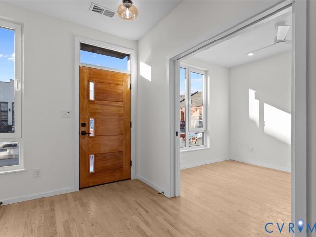 Townhouse for sale in Virginia