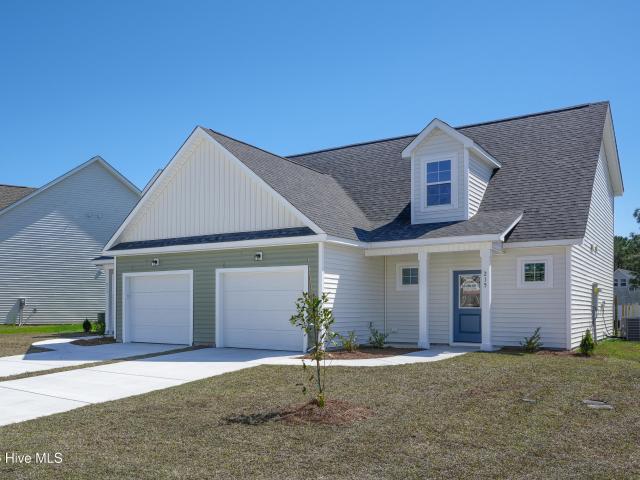 Townhouse for sale in Holly Ridge, North Carolina