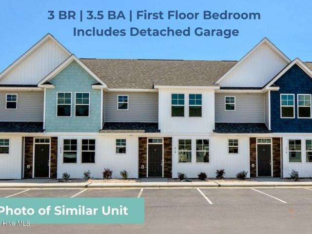 Townhouse for sale in Sneads Ferry, North Carolina