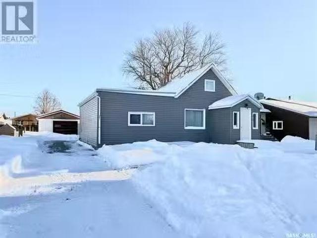House for sale in Outlook, Saskatchewan