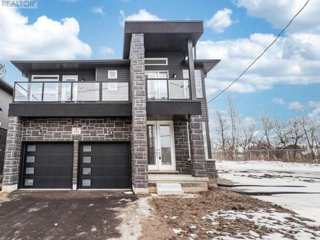 House for sale in Niagara, Ontario