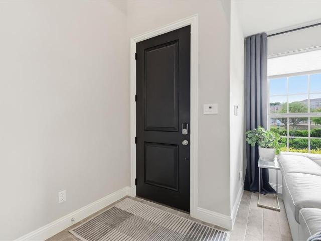 Townhouse for sale in Euless, Texas