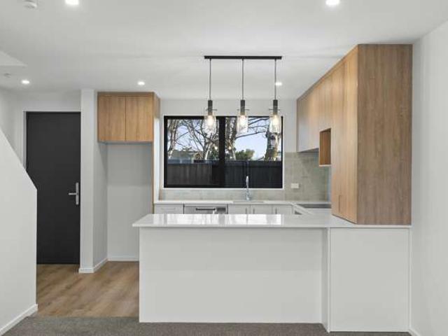 Townhouse for sale in Bishopdale, Canterbury
