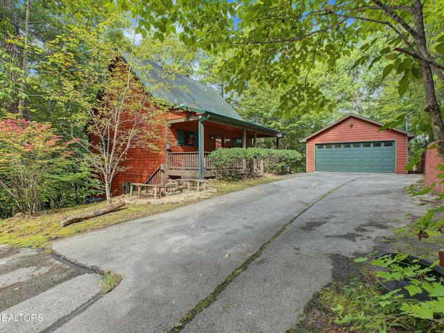 House for sale in Townsend, East Tennessee