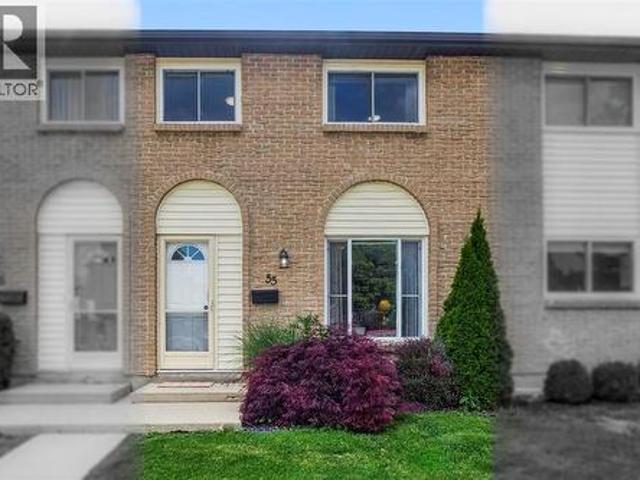 House for sale in College Park, Sarnia