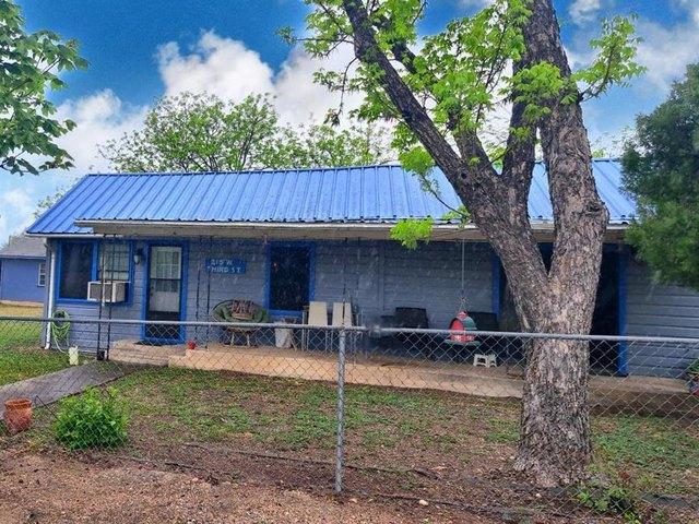 House for sale in Camp Wood, Texas